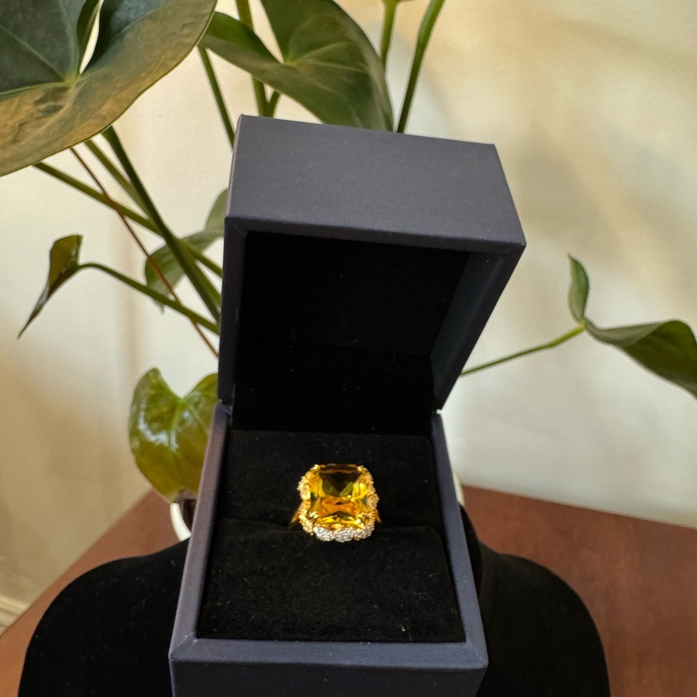 Italo costume jewelry ring - Gold and Silver Gemstone Ring with Brilliant Cut